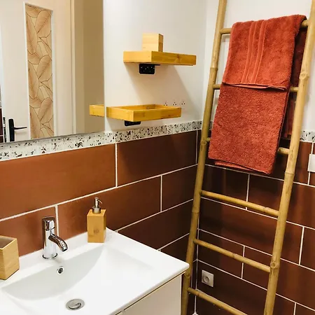 Casa Dahlia - Equipe Avec Terrasse, 50m Du Port Apartamento *